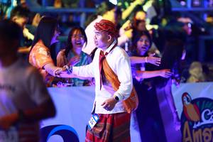 BIB: 
                            <button type="button" onclick="openModal(23726527)" class="btn btn-primary btn-sm float-right btn-popup" data-toggle="modal" data-target=".modal-high-quality">
                        <i class="fas fa-shopping-cart"></i> Add to Cart
                    </button>
                                            <button type="button" onclick="isThisMe(23726527, true)" class="btn btn-success btn-sm float-right btn-popup btn-isme hidden" data-toggle="tooltip" data-placement="bottom" title="นี่คือรูปของคุณใช่ไหม คลิกที่นี่เพื่อเอาเข้าอัลบั้ม">
                        <i class="fas fa-plus"></i> Add to album
                    </button>
                    <button type="button" onclick="isThisMe(23726527, false)" class="btn btn-warning btn-sm float-right btn-popup btn-isnotme hidden">
                        <i class="fas fa-ban"></i> Remove from album
                    </button>